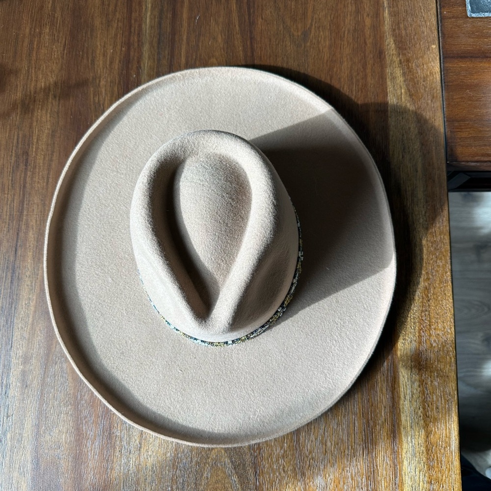 100% Wool Olive & Pique Tan Women's Hat with Beaded Band - Picture 4 of 16
